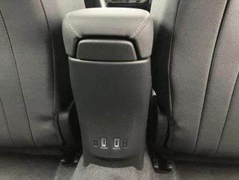 Vauxhall Mokka 100kW Design 50kWh 5dr Auto