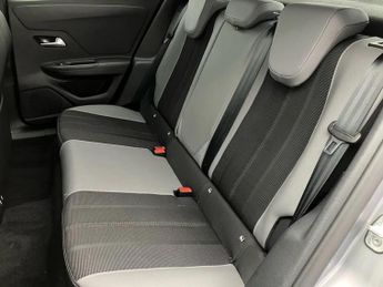Vauxhall Mokka 100kW Design 50kWh 5dr Auto