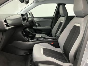 Vauxhall Mokka 100kW Design 50kWh 5dr Auto