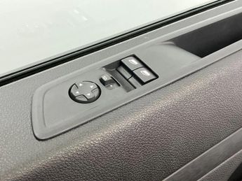 Vauxhall Vivaro 100kW 75kWh Prime H1 Van Auto