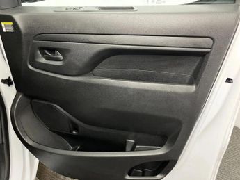 Vauxhall Vivaro 100kW 75kWh Prime H1 Van Auto