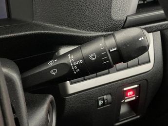 Vauxhall Vivaro 100kW 75kWh Prime H1 Van Auto