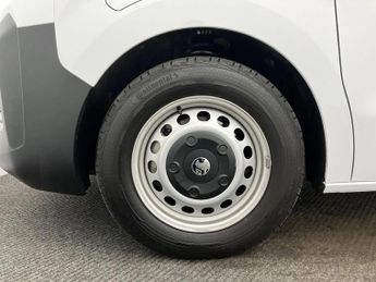 Vauxhall Vivaro 100kW 75kWh Prime H1 Van Auto