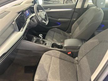 Volkswagen Golf 1.5 TSI Life 5dr
