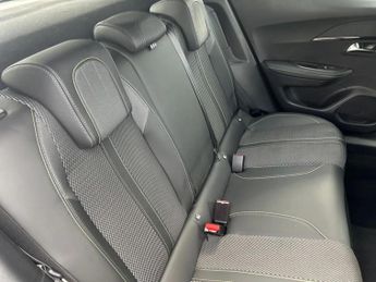 Peugeot 2008 115kW GT 54kWh 5dr Auto