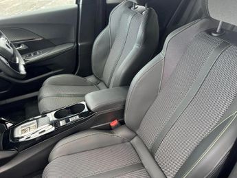 Peugeot 2008 115kW GT 54kWh 5dr Auto