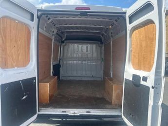 Citroen Relay 2.2 BlueHDi H2 Van 140ps Enterprise