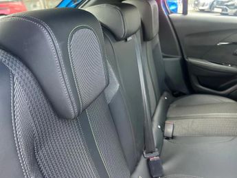 Peugeot 208 1.2 PureTech 100 GT 5dr