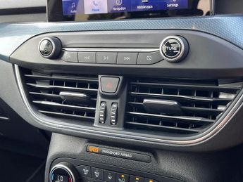 Ford Focus 1.0 EcoBoost 125 Active X Auto 5dr