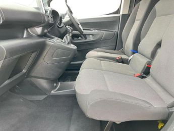 Vauxhall Combo Cargo 2000 1.5 Turbo D 100ps H1 Griffin Van