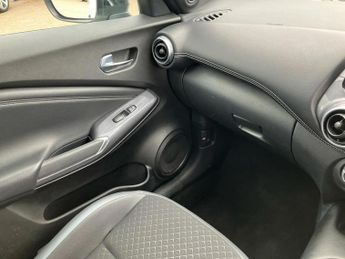 Nissan Juke 1.0 DiG-T 114 N-Connecta 5dr