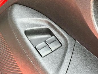 Toyota AYGO 1.0 VVT-i X-Trend TSS 5dr x-shift