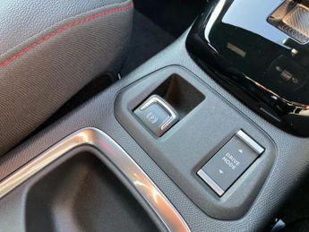 Vauxhall Corsa 100kW Yes 50kWh 5dr Auto