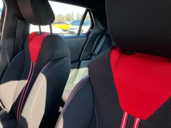 Vauxhall Corsa 100kW Yes 50kWh 5dr Auto