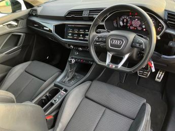Audi Q3 35 TFSI Black Edition 5dr S Tronic