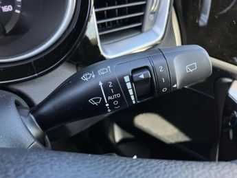 Kia Ceed 1.5T GDi ISG 138 GT-Line 5dr