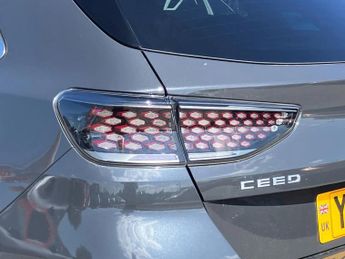 Kia Ceed 1.5T GDi ISG 138 GT-Line 5dr