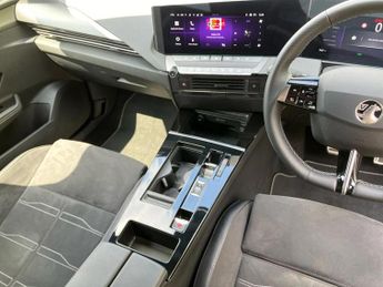 Vauxhall Astra 115kW Ultimate 54kWh 5dr Auto