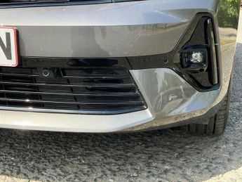 Vauxhall Astra 115kW Ultimate 54kWh 5dr Auto