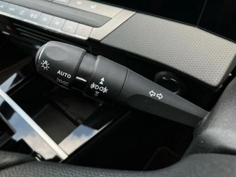 Vauxhall Astra 115kW Ultimate 54kWh 5dr Auto