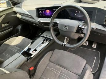 Vauxhall Astra 115kW Ultimate 54kWh 5dr Auto