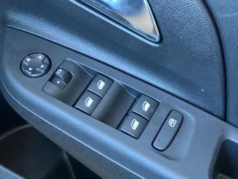 Vauxhall Corsa 100kW Design 50kWh 5dr Auto