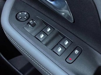 Vauxhall Mokka 100kW Design 50kWh 5dr Auto