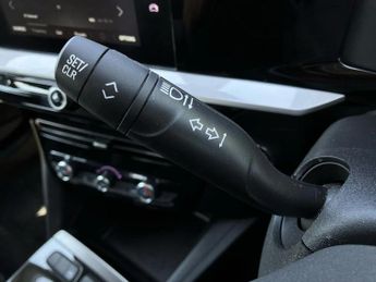 Vauxhall Mokka 100kW Design 50kWh 5dr Auto