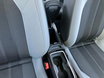 Vauxhall Mokka 100kW Design 50kWh 5dr Auto