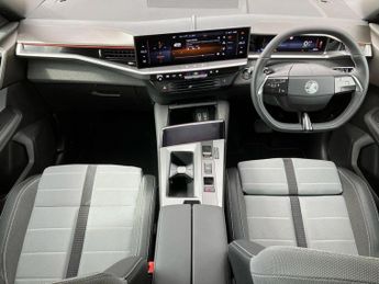 Vauxhall Grandland 157kW GS 73kWh 5dr Auto