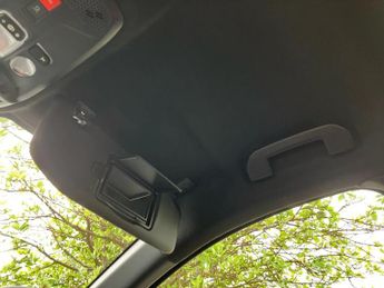 Vauxhall Corsa 100kW Yes 50kWh 5dr Auto