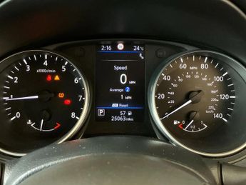 Nissan Qashqai 1.3 DiG-T 160 N-Connecta 5dr DCT