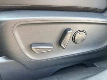 Ford Kuga 2.5 PHEV ST-Line 5dr CVT