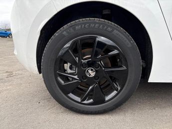 Vauxhall Corsa 100kW Yes 50kWh 5dr Auto