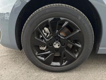 Vauxhall Corsa 100kW Yes 50kWh 5dr Auto