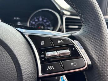 Kia Ceed 1.5T GDi ISG 138 GT-Line 5dr