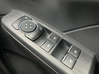 Ford Kuga 1.5 EcoBoost 150 ST-Line X 5dr