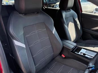 Vauxhall Astra 115kW Ultimate 54kWh 5dr Auto