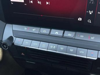 Vauxhall Astra 115kW Ultimate 54kWh 5dr Auto