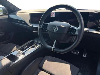 Vauxhall Astra 115kW Ultimate 54kWh 5dr Auto