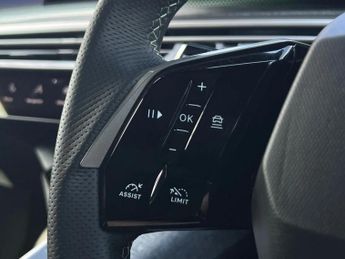 Peugeot 3008 1.2 Hybrid 136 GT 5dr e-DSC6