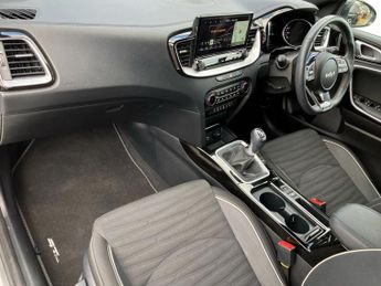 Kia Ceed 1.5T GDi ISG 138 GT-Line 5dr