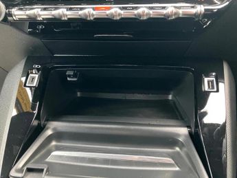 Peugeot 208 100kW GT Premium 50kWh 5dr Auto