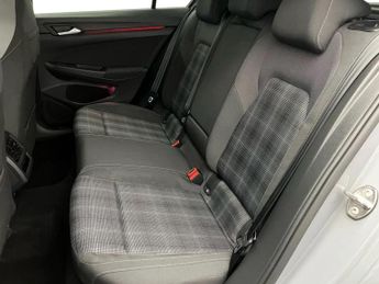 Volkswagen Golf 2.0 TDI 200 GTD 5dr DSG