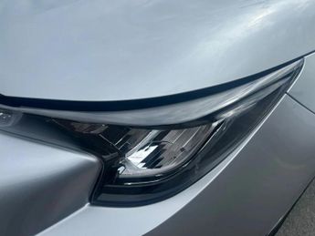 Toyota Corolla 1.8 VVT-i Hybrid Commercial Auto