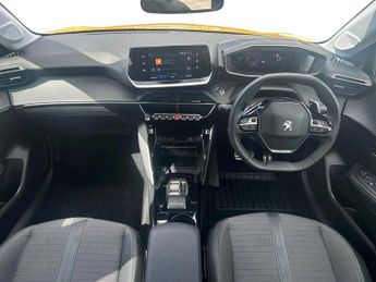 Peugeot 208 1.2 PureTech 100 Allure Premium + 5dr EAT8