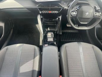 Peugeot 208 1.2 PureTech 100 Allure Premium + 5dr EAT8