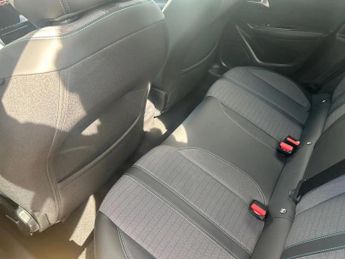 Peugeot 208 1.2 PureTech 100 Allure Premium + 5dr EAT8