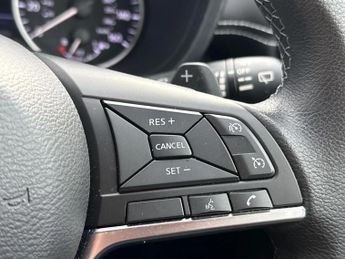 Nissan Juke 1.0 DiG-T 114 N-Connecta 5dr DCT