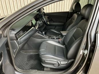 Kia Niro 1.6 GDi 4 SUV 5dr Petrol Hybrid DCT Euro 6 (s/s) (139 bhp)